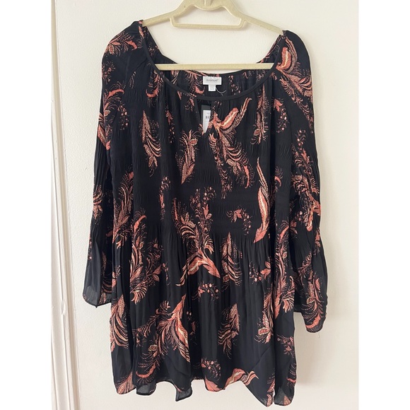 Avenue Tops - NWT Avenue Pleater Tunic